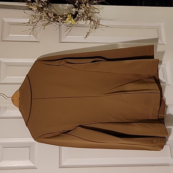 Beautiful blazer in stretchy and very comfortable material - Picture 2 of 10